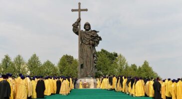 Анонс: В день Крещения Руси Святейший Патриарх Кирилл возглавит молебное пение у памятника св. равн. кн. Владимира