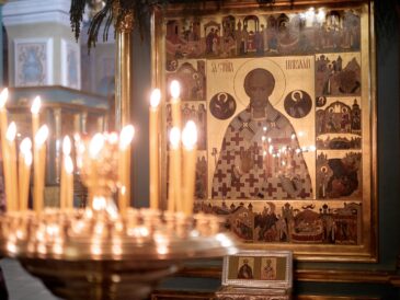 Митрополит Кирилл возглавил Всенощное бдение в навечерие дня памяти свт. Николая
