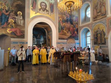 В день памяти святых Петра и Февронии в храме святителя Николая в Заяицком прошел традиционный молебен
