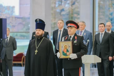Настоятель храма принял участие в церемонии вручения переходящего знамени Президента РФ победителю смотра-конкурса на звание «Лучший казачий кадетский корпус»