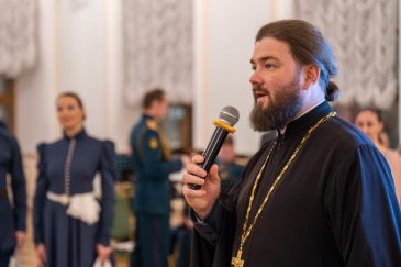 Настоятель храма принял участие в Введенском бале Первого казачьего университета