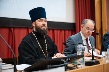 Настоятель храма принял участие в открытии выставки и научной конференции, посвященных участию Церкви и казачества в Крымской войне 1853-1856 гг.