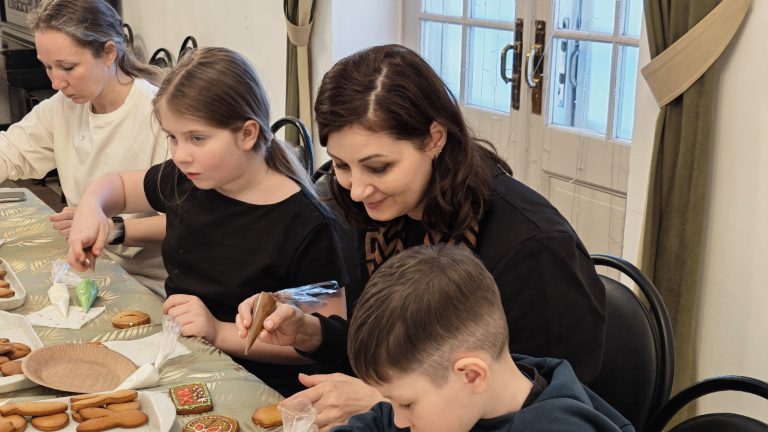 010-fbKiHznFtGtn7pvTptwkeWunBBfEyxg1ixg6dSol7DA9kKbh13D9Wv6O_X2Kjf2sdLZUUrIczCaq