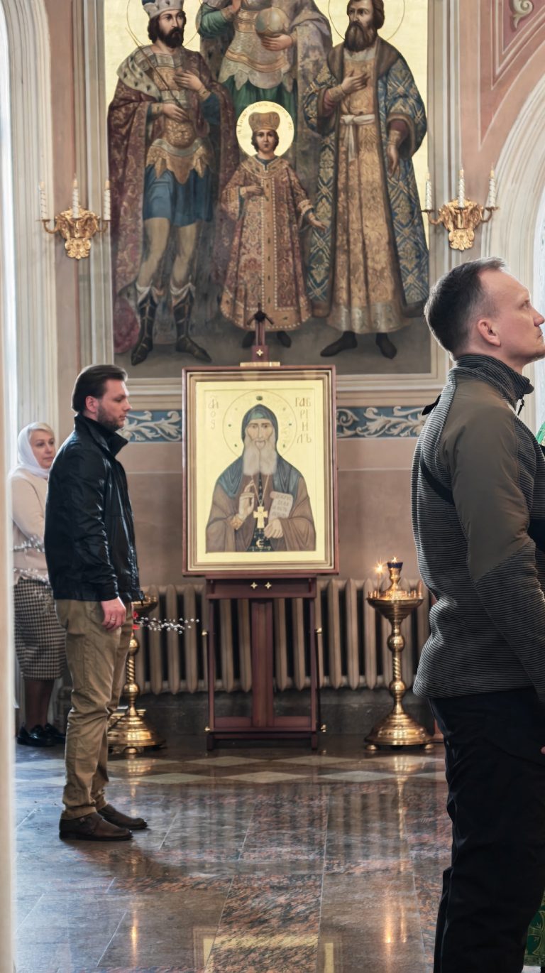 055-Vao73lOLRTWNSBc5qy-GIjOgf8Vp8pZUN0bYqUFQ4z6Df1LxDRRvGQVwzzSxFBppp5B1ChwXzVSN