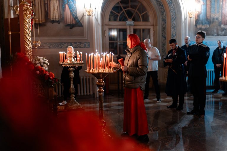 147-yOumOi7n-ZDqB5FZurYCgKgUioXMD-Hsd9UDMANIOloxyCg9Z64uKg8s1pmsZFd2o6an6cS4LmC8