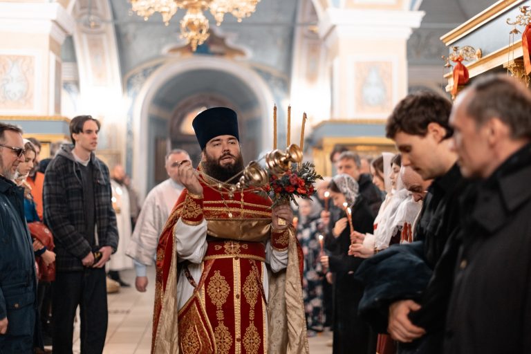 222-DOZJmFFU6YMypXt0TbjgEst6sHpqgtQAnmfChSmUZOLPivkaziM4a9h8FZK2DIsUrIg58bIUoiAj