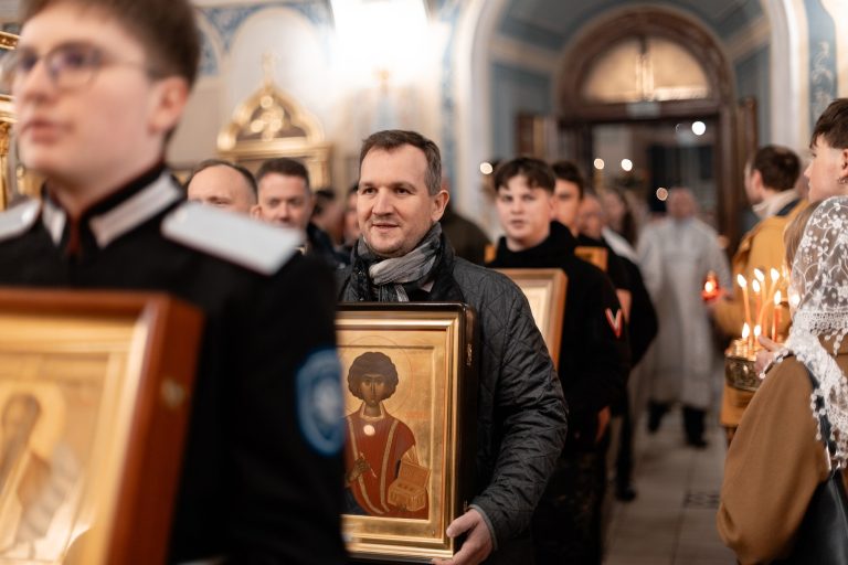 229-qkEYaPSCQw7d9BomZVq3iwn5aJEcgvt67rV2IW3pFTYeRZSiI8bHT9OozHTbz7DeyWBY1MuI8lT1