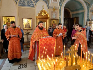 Богослужения Радоницы совершены в храме свт. Николая в Заяицком