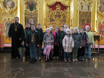 Храм святителя Николая в Заяицком встретил юных гостей