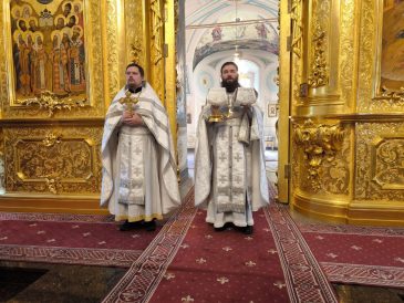 В праздник Вознесения Господня в храме свт. Николая в Заяицком была совершена Божественная литургия