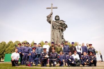 В День Крещения Руси настоятель храма молился за патриаршим богослужением в Кремле